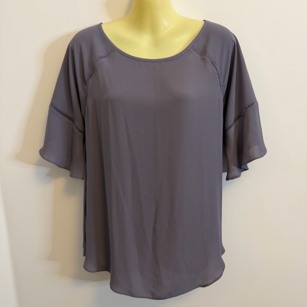 LOFT Women's Grey Flutter Sleeve Blouse